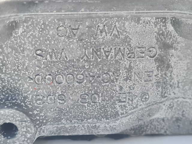 bontott VW GOLF VII Olajteknő