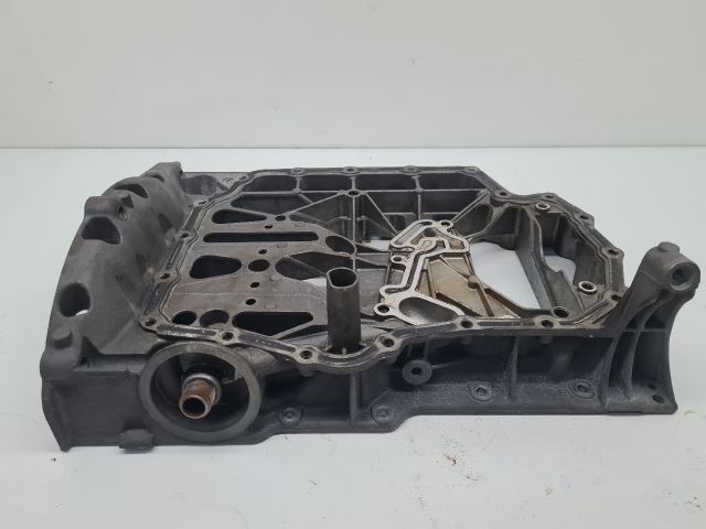 bontott VW GOLF VII Olajteknő