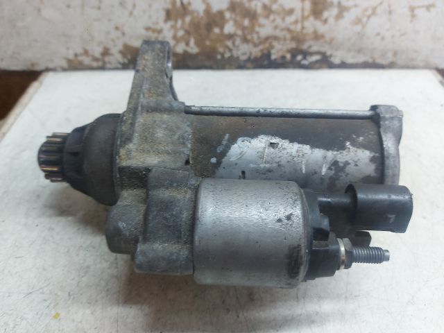 bontott VW GOLF VII Önindító