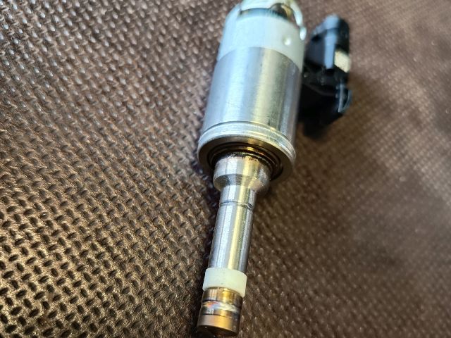 bontott VW GOLF VII Porlasztó (1 db)