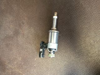 bontott VW GOLF VII Porlasztó (1 db)