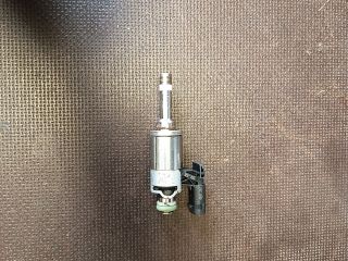 bontott VW GOLF VII Porlasztó (1 db)