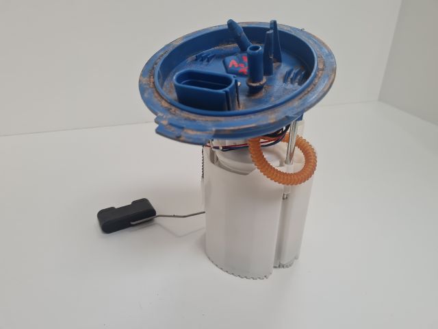 bontott VW GOLF VII Üzemanyag Szivattyú