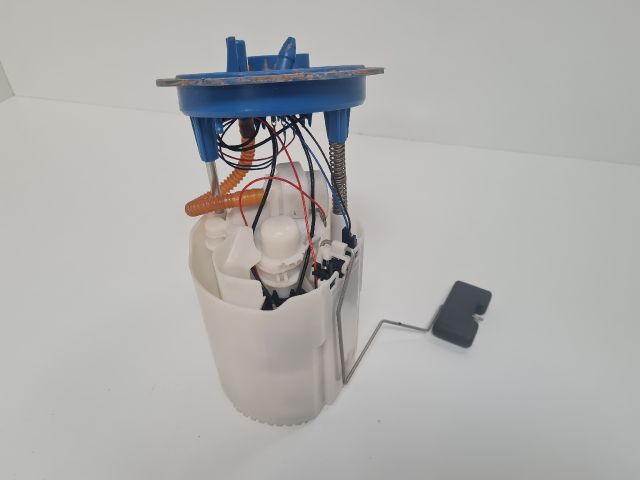 bontott VW GOLF VII Üzemanyag Szivattyú