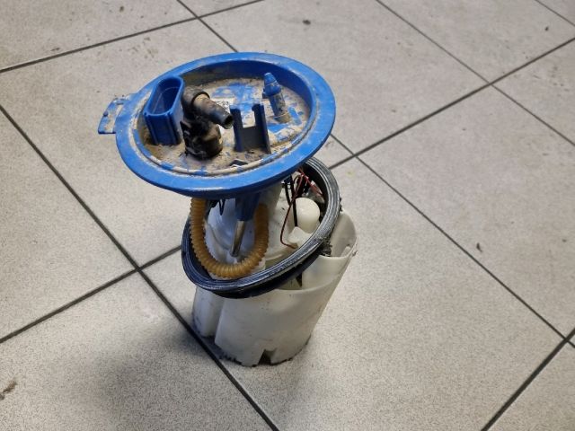 bontott VW GOLF VII Üzemanyag Szivattyú