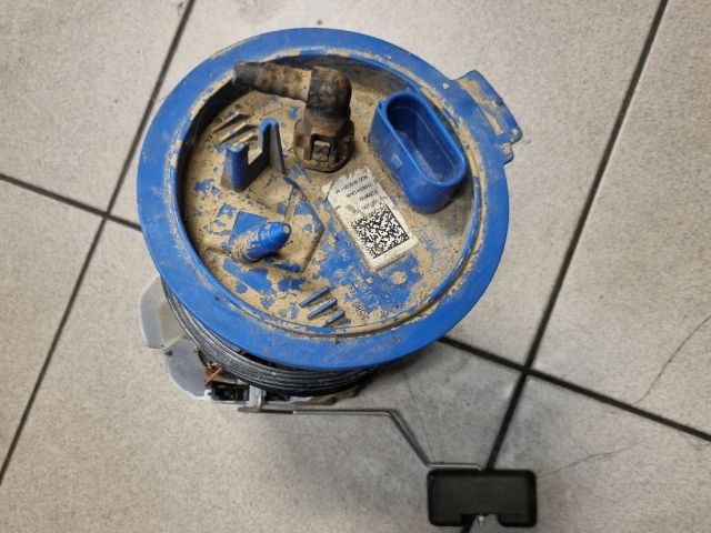 bontott VW GOLF VII Üzemanyag Szivattyú