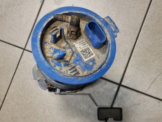 bontott VW GOLF VII Üzemanyag Szivattyú