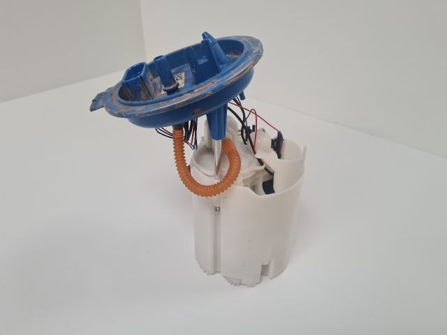 bontott VW GOLF VII Üzemanyag Szivattyú