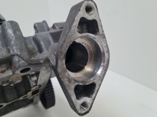 bontott VW GOLF VII Vezérműtengely Ház