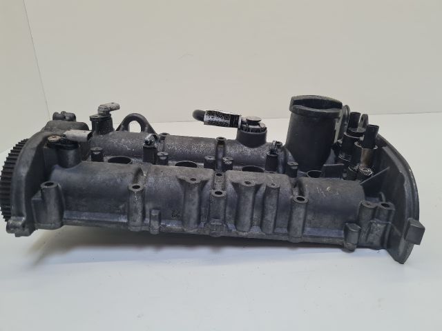 bontott VW GOLF VII Vezérműtengely Ház