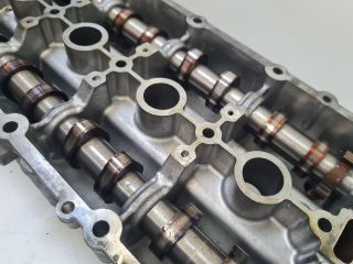 bontott VW GOLF VII Vezérműtengely Ház