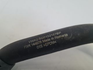 bontott VW GOLF VII Vízcső
