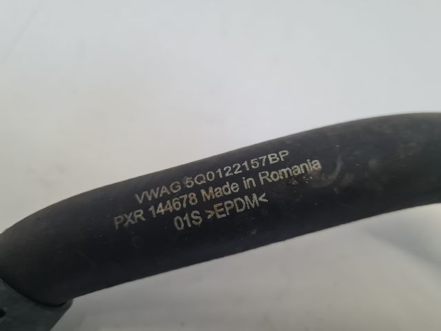 bontott VW GOLF VII Vízcső