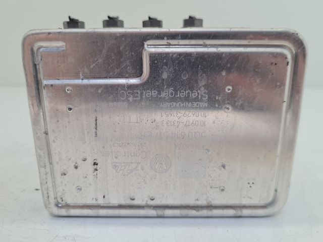 bontott VW GOLF VII ABS Kocka