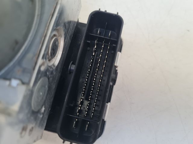 bontott VW GOLF VII ABS Kocka