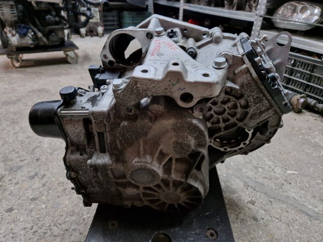 bontott VW GOLF VII Automata Váltó