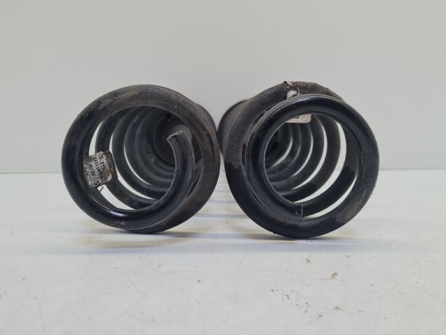 bontott VW GOLF VII Hátsó Rugó Pár