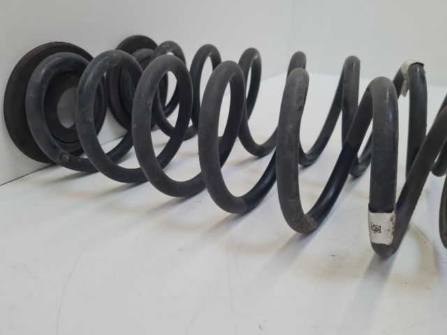 bontott VW GOLF VII Hátsó Rugó Pár