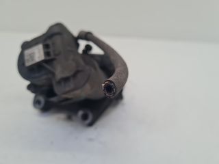 bontott VW GOLF VII Jobb hátsó Féknyereg Munkahengerrel