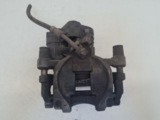 bontott VW GOLF VII Jobb hátsó Féknyereg Munkahengerrel