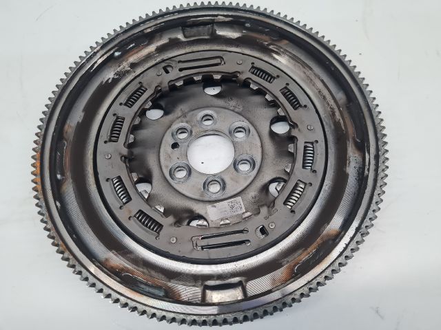 bontott VW GOLF VII Kettős tömegű Lendkerék