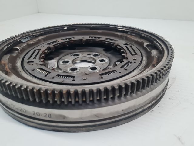 bontott VW GOLF VII Kettős tömegű Lendkerék