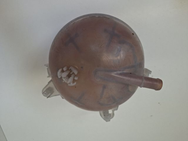 bontott VW GOLF VII Kiegyenlítő Tartály