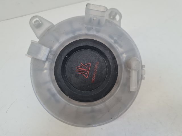 bontott VW GOLF VII Kiegyenlítő Tartály