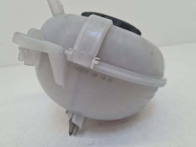 bontott VW GOLF VII Kiegyenlítő Tartály