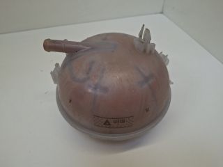 bontott VW GOLF VII Kiegyenlítő Tartály