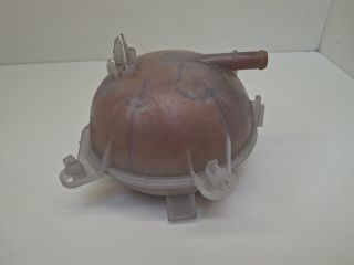 bontott VW GOLF VII Kiegyenlítő Tartály