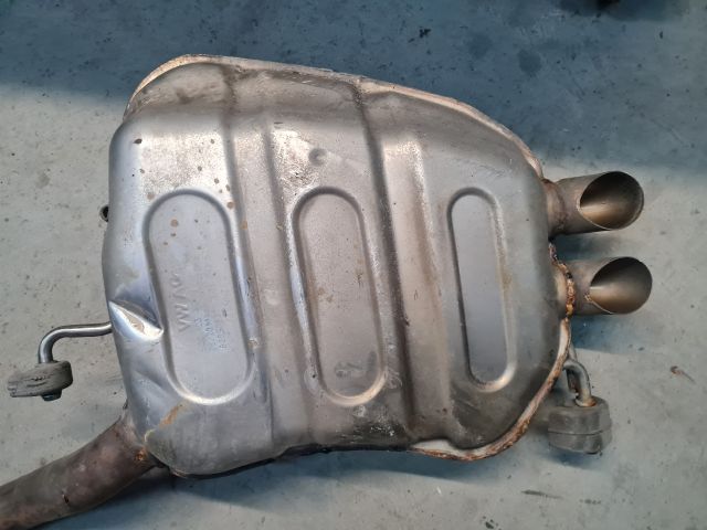 bontott VW GOLF VII Középső Kipufogó Dob