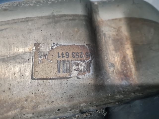 bontott VW GOLF VII Középső Kipufogó Dob