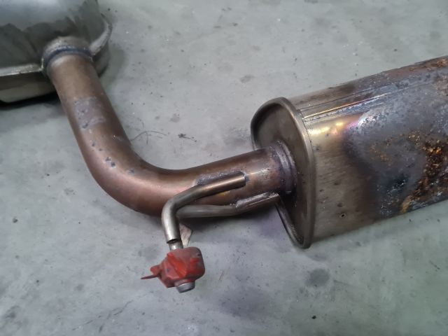 bontott VW GOLF VII Középső Kipufogó Dob