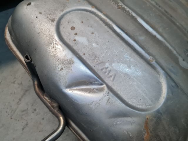 bontott VW GOLF VII Középső Kipufogó Dob