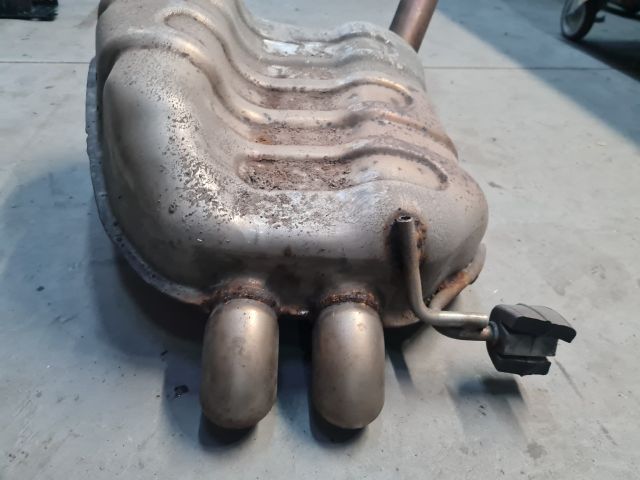 bontott VW GOLF VII Középső Kipufogó Dob