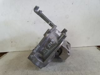 bontott VW GOLF VII Motor Tartó Bak (Fém)