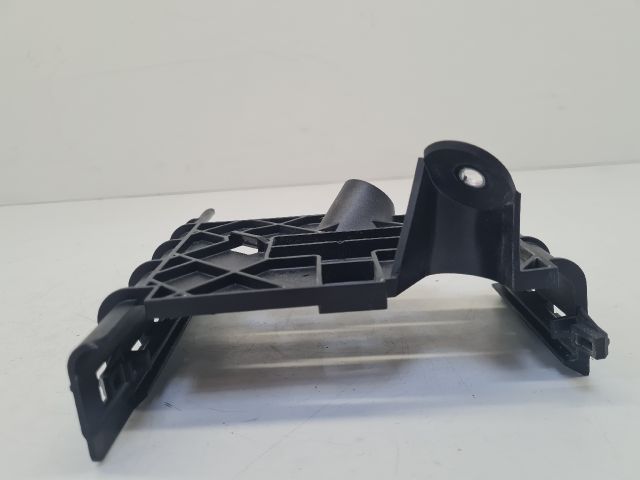 bontott VW GOLF VII Motorvezérlő Tartó