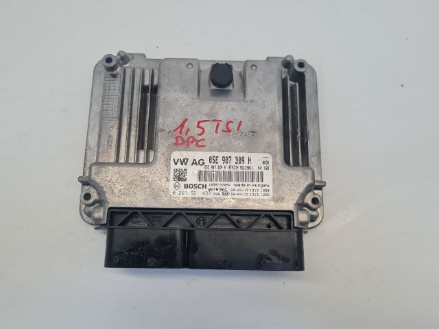 bontott VW GOLF VII Motorvezérlő