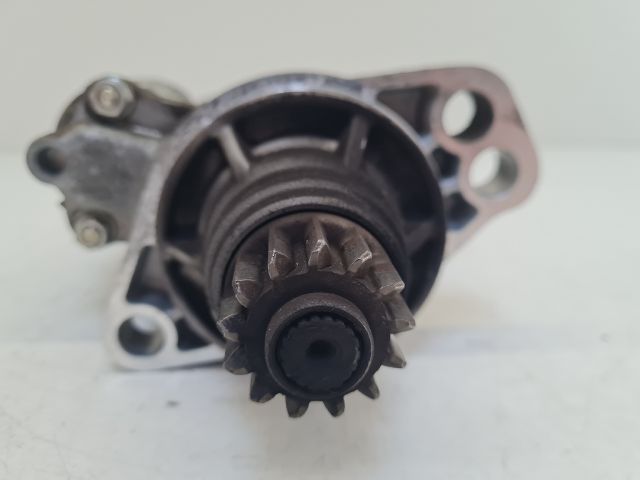 bontott VW GOLF VII Önindító