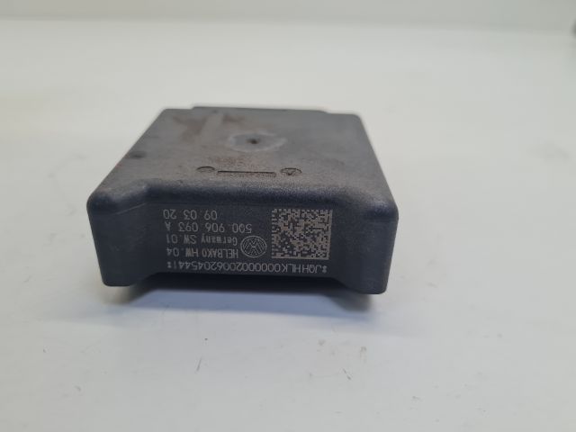 bontott VW GOLF VII Üzemanyag Szivattyú Relé