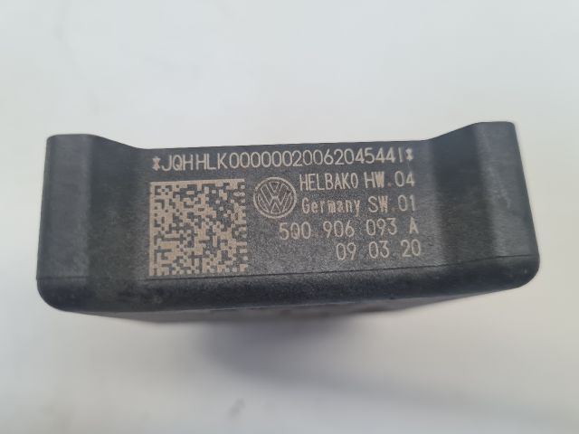 bontott VW GOLF VII Üzemanyag Szivattyú Relé