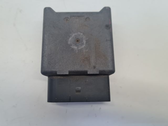 bontott VW GOLF VII Üzemanyag Szivattyú Relé