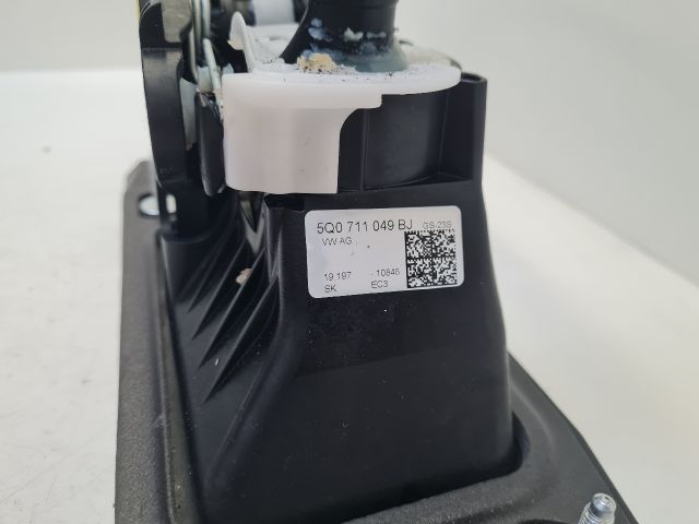 bontott VW GOLF VII Váltó Kulissza