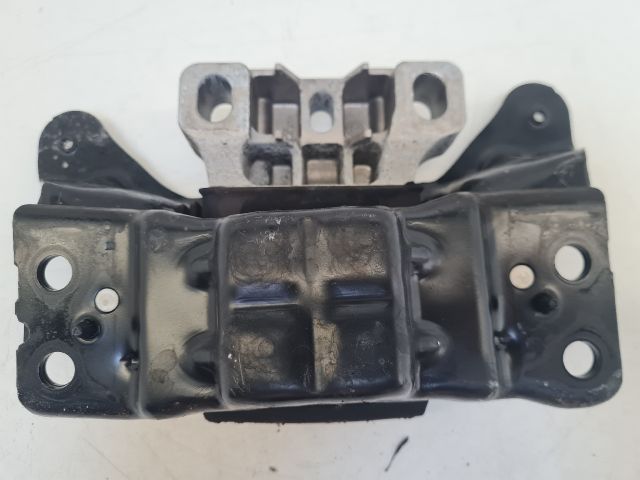 bontott VW GOLF VII Váltó Tartó Bak (Pozíciófüggetlen)