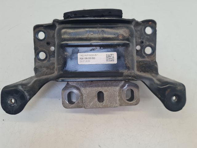 bontott VW GOLF VII Váltó Tartó Bak (Pozíciófüggetlen)