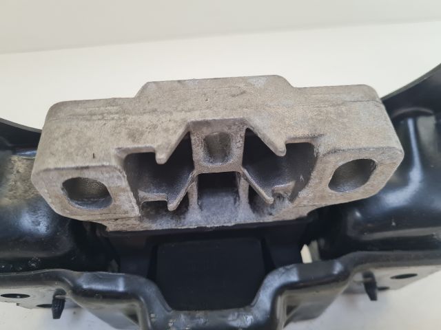 bontott VW GOLF VII Váltó Tartó Bak (Pozíciófüggetlen)