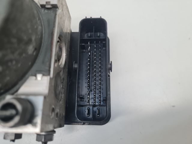 bontott VW GOLF VII ABS Kocka