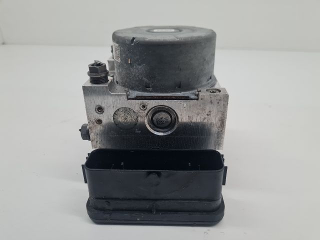 bontott VW GOLF VII ABS Kocka