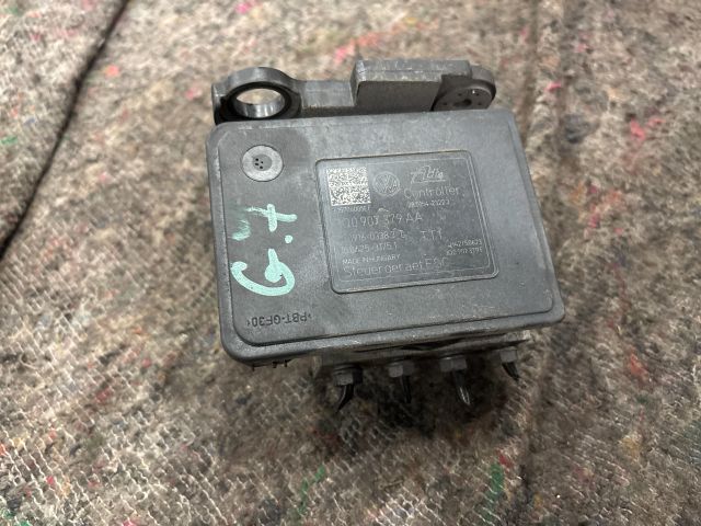 bontott VW GOLF VII ABS Kocka